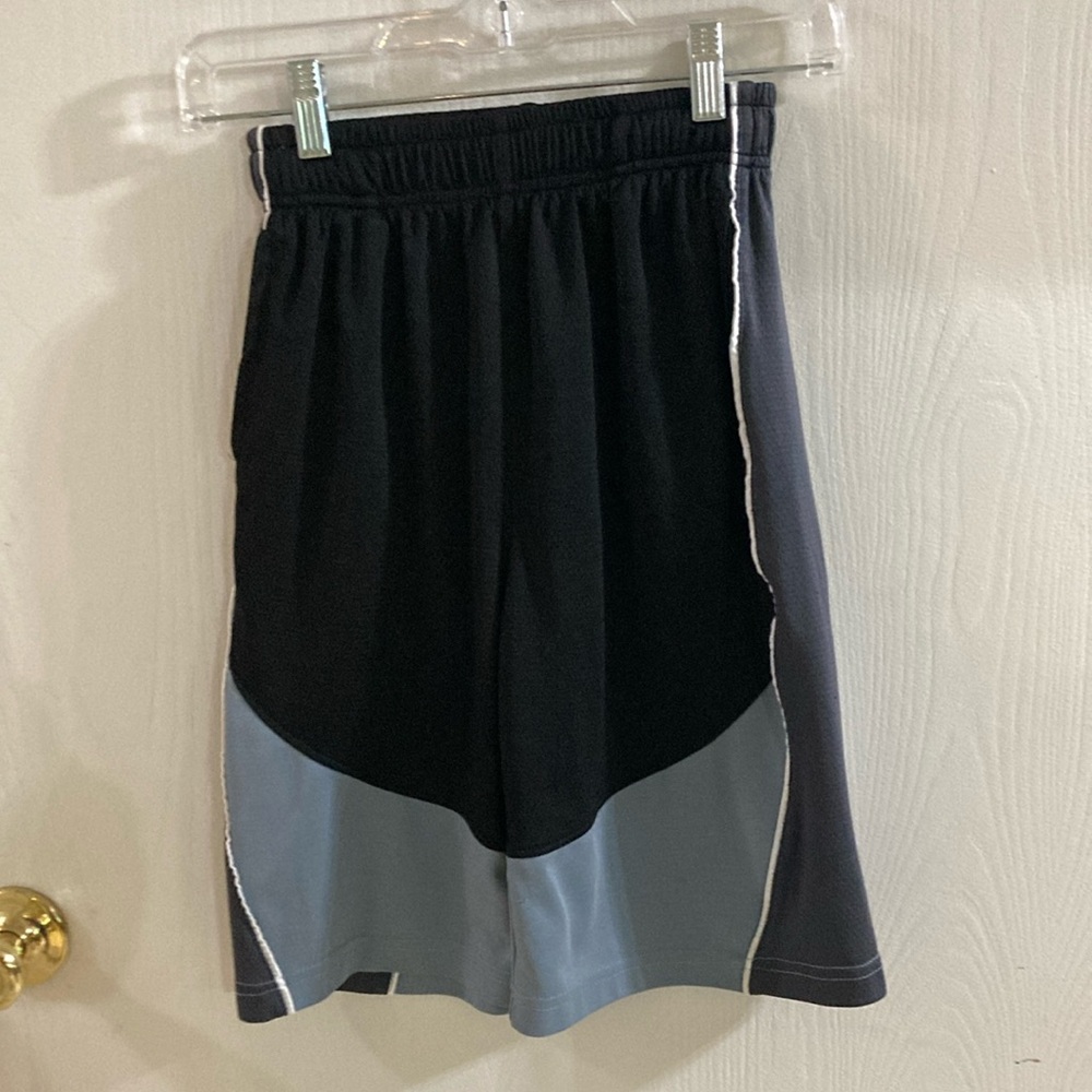 Bundle of 5 pair Boys Athletic Shorts size Large 12/14